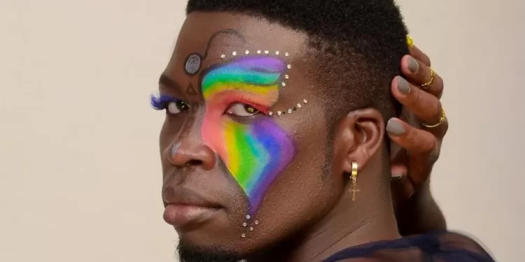 GAY7