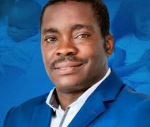 Pastor_Jeffrey_Quayson_2uu976