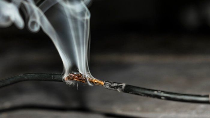 deccanherald_import_sites_dh_files_articleimages_2023_07_19_electrocuted-istock-1233199-1688291769-1238223-1689673945-1238589-1689761249