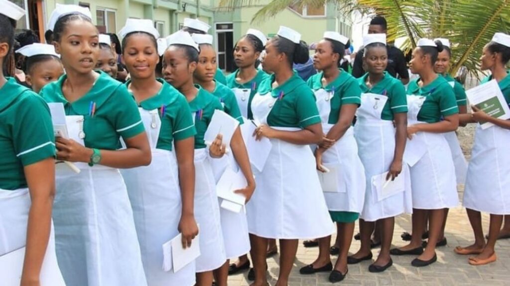 Nurses-in-Ghana-1068x601