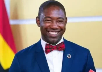 Dr-Bernard-Okoe-Boye-3-e1650571628910.webp-e1708004504911