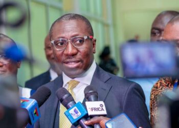 alexander-afenyo-markin-1140x570 (2)