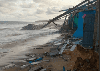 Screenshot-2026-05-18-at-20-58-32-Tidal-wave-destroys-13-houses-in-Moree-over-80-residents-displaced