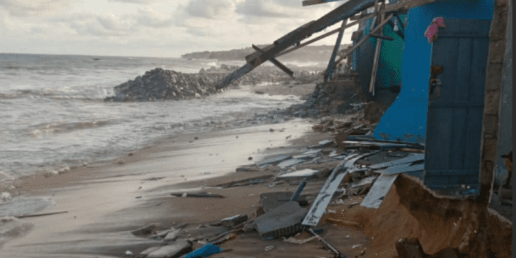 Screenshot-2026-05-18-at-20-58-32-Tidal-wave-destroys-13-houses-in-Moree-over-80-residents-displaced