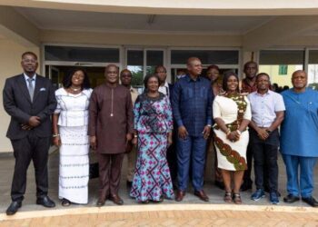 VEEP-TRANSPORT-Vice-President-Professor-Opoku-Agyemang-fourth-from-left-with-Mr-Nikpe-fourth-from-right-and-other-officials-after-the-meeting-768x511