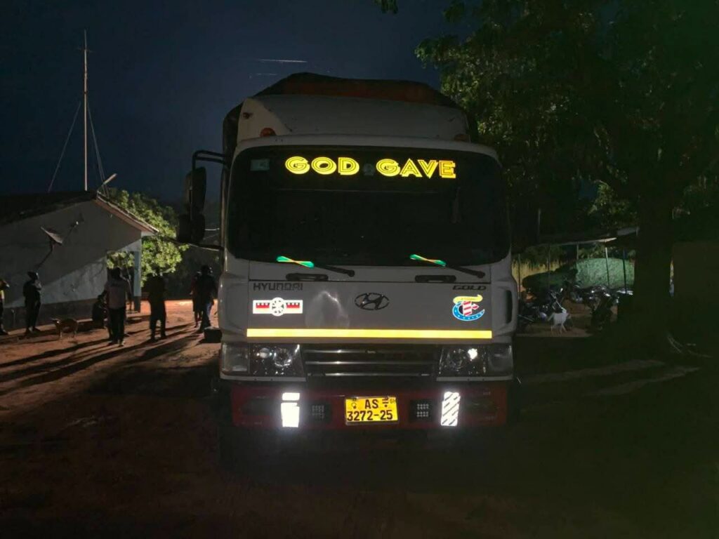 32262